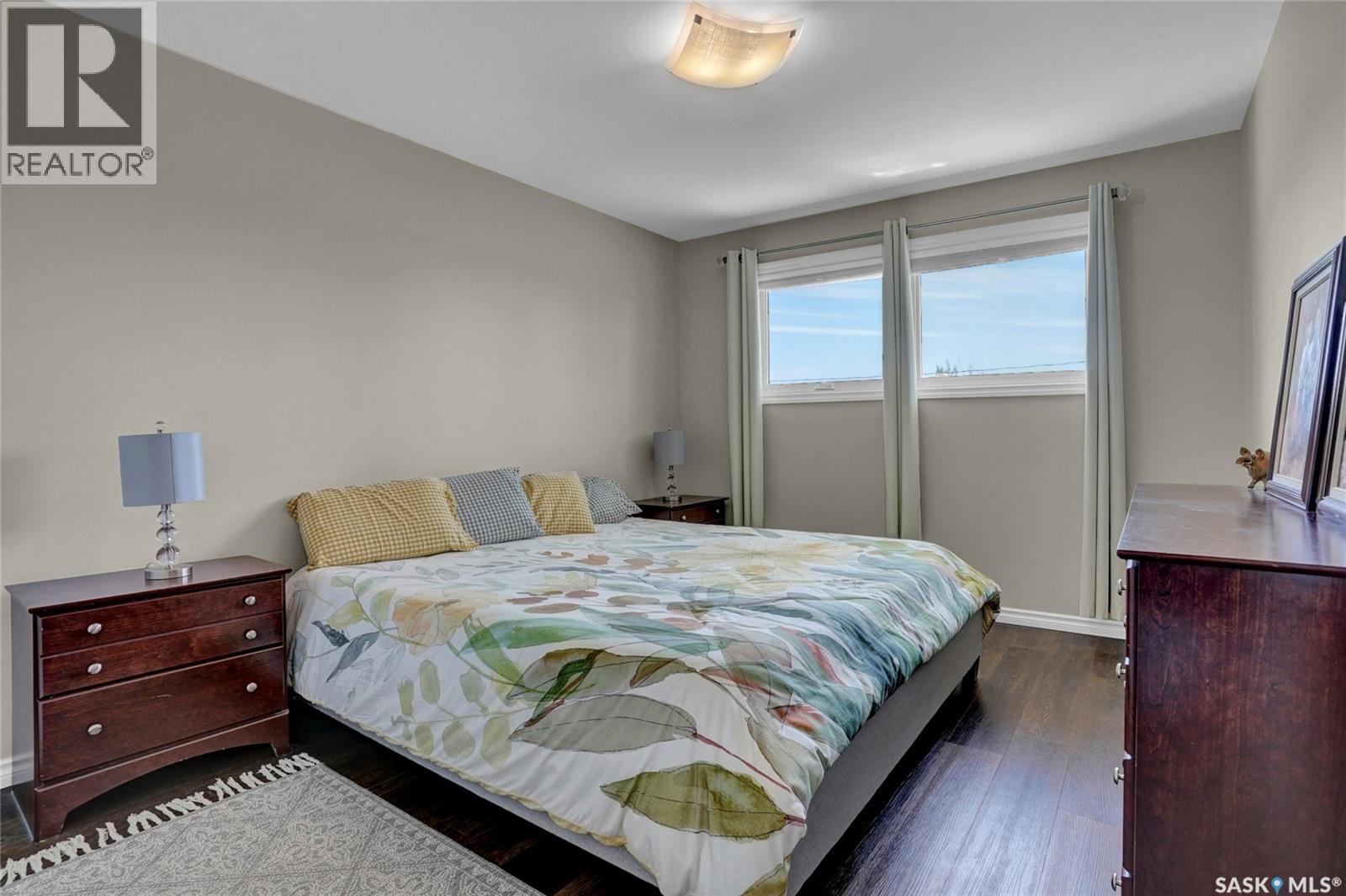 Photo 16 of 1311 Athabasca Street W, Moose Jaw SK