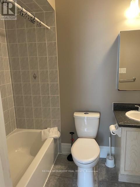 Photo 10 of 211 Saint Francis Avenue, Vaughan ON
