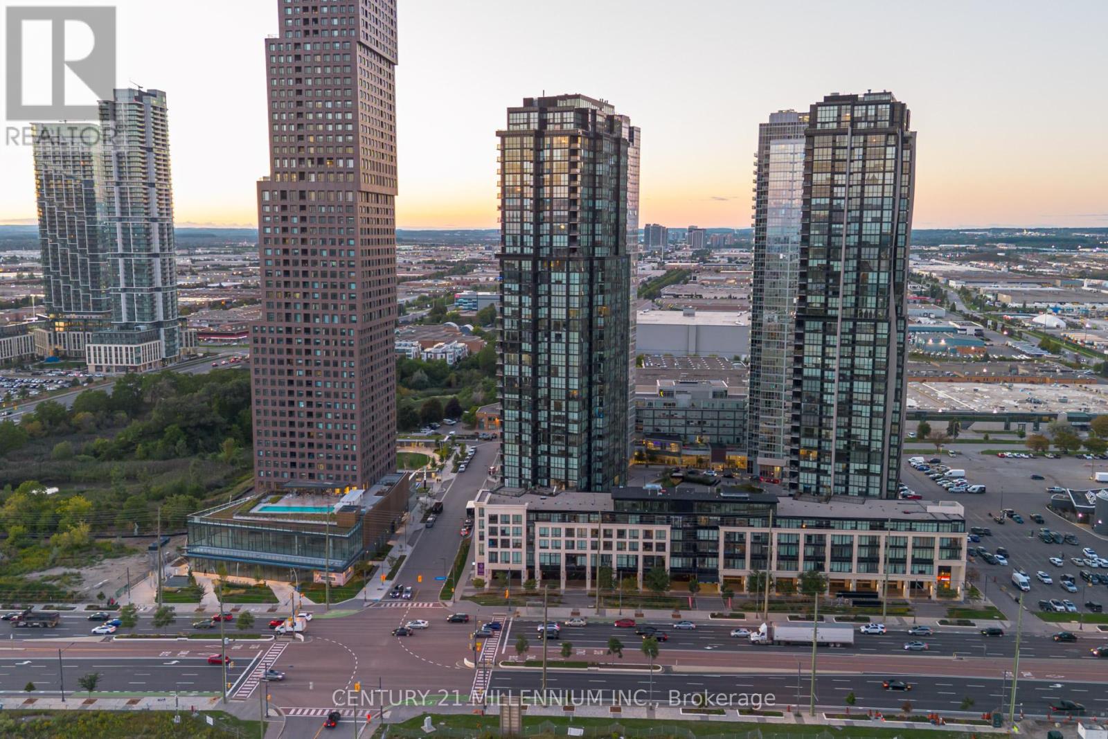 Photo 25 of 1704 2910 Highway 7 Road, Vaughan ON