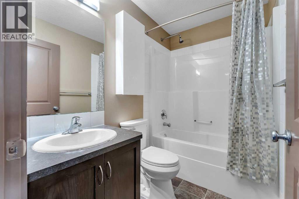 Photo 17 of 185 Rainbow Falls Manor, Chestermere AB