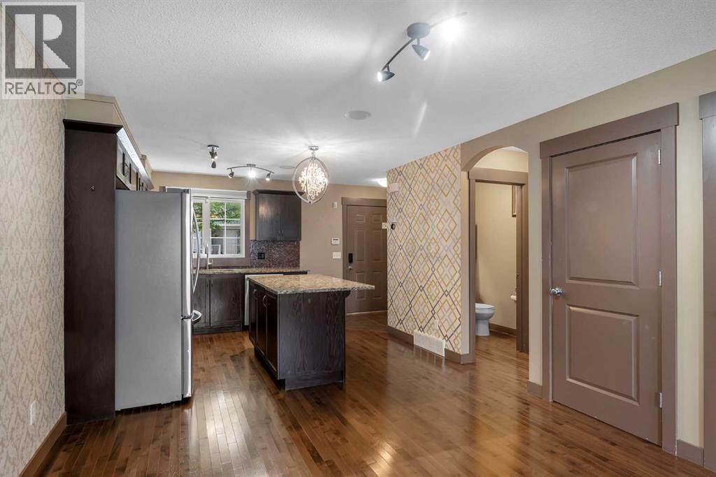 Photo 6 of 185 Rainbow Falls Manor, Chestermere AB