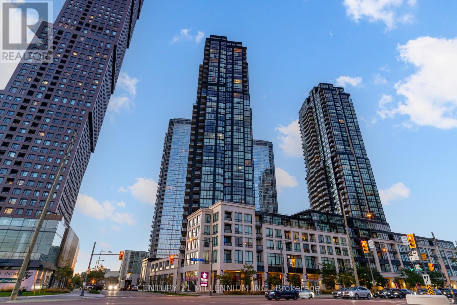 Photo 29 of 1704 2910 Highway 7 Road, Vaughan ON