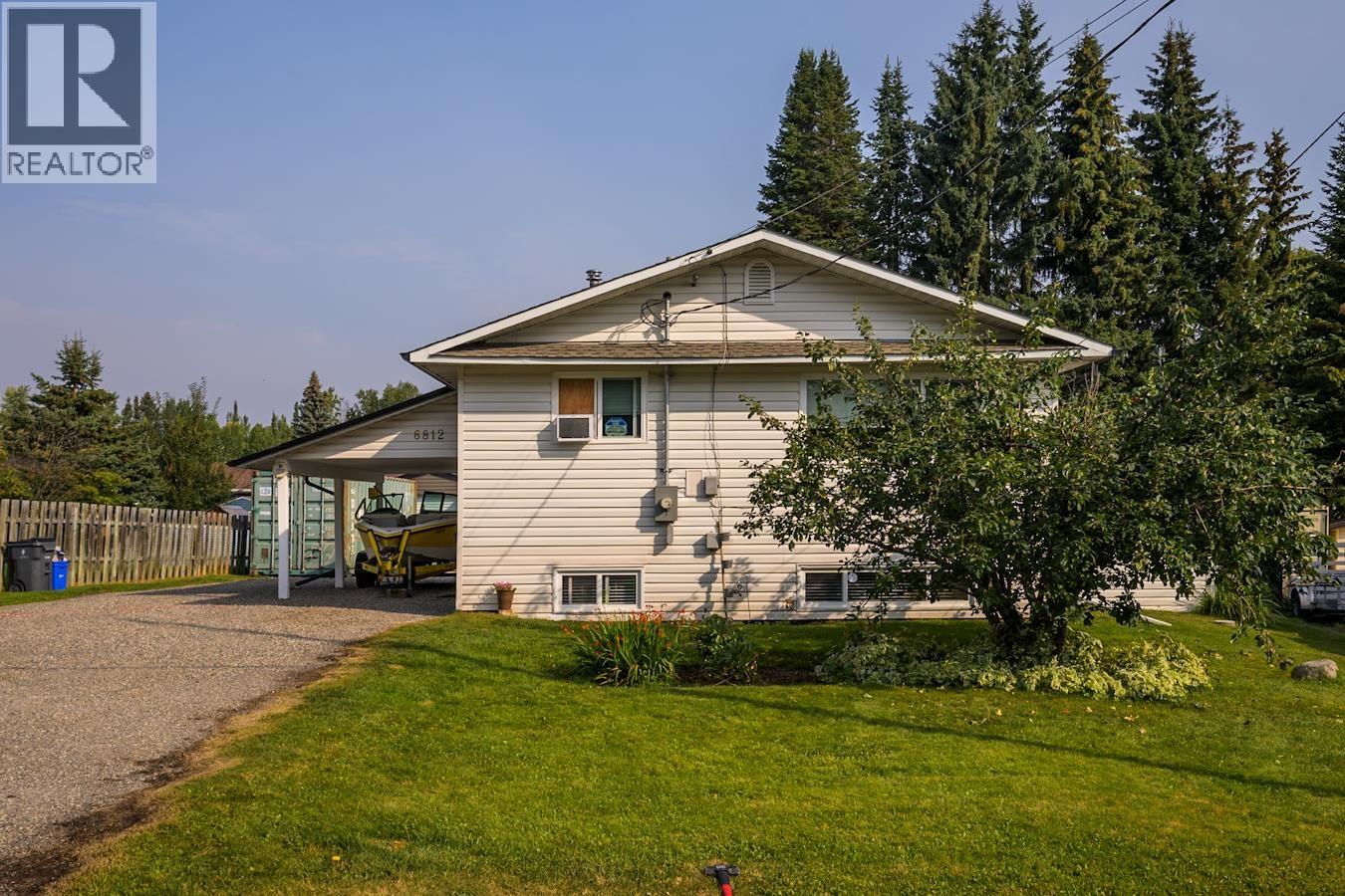 Photo 2 of 6812 Lilac Crescent, Prince George BC