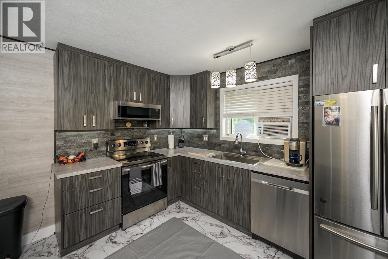 Photo 9 of 6812 Lilac Crescent, Prince George BC