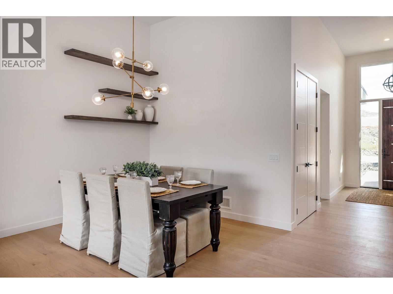  10274 Beacon Hill Drive, Lake Country