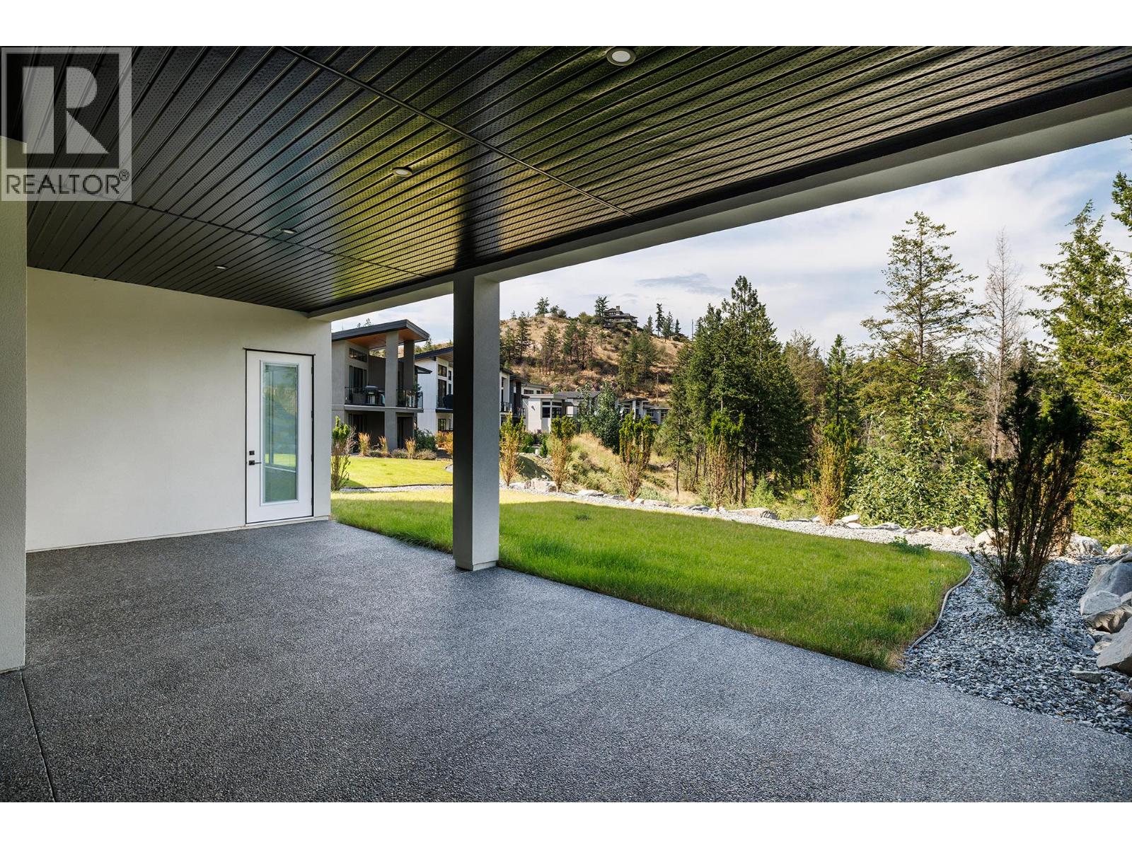  10274 Beacon Hill Drive, Lake Country