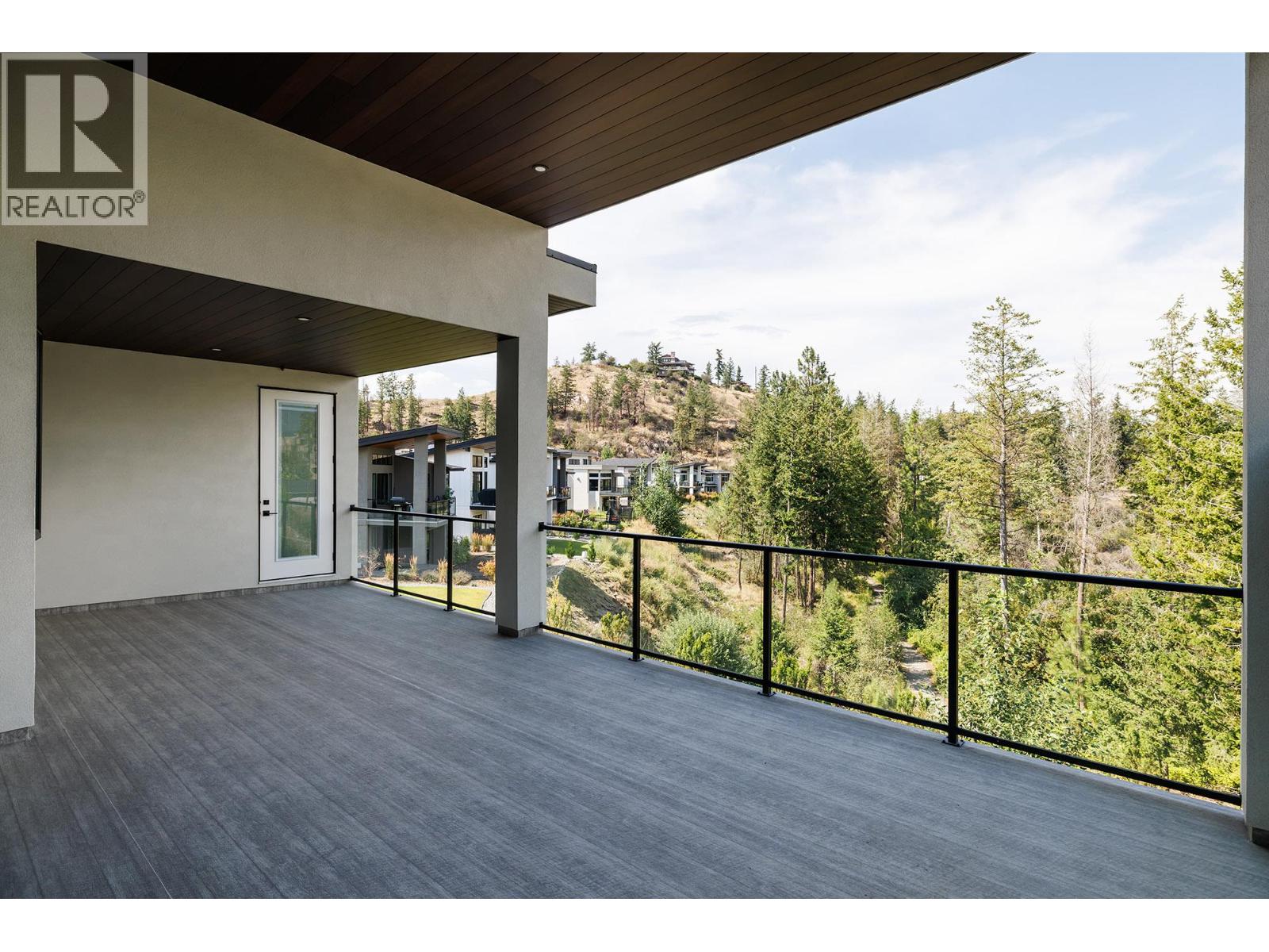  10274 Beacon Hill Drive, Lake Country