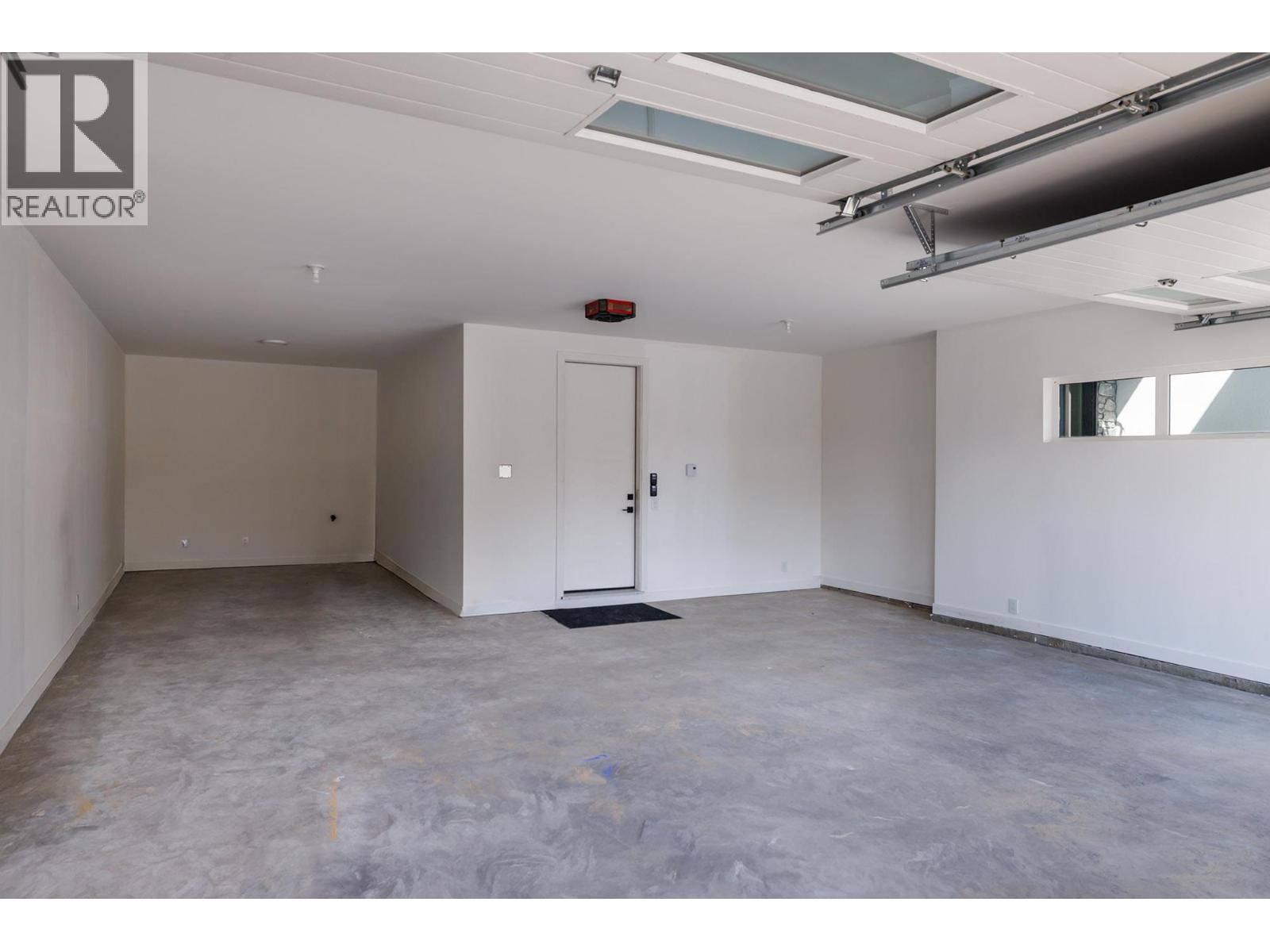  10274 Beacon Hill Drive, Lake Country