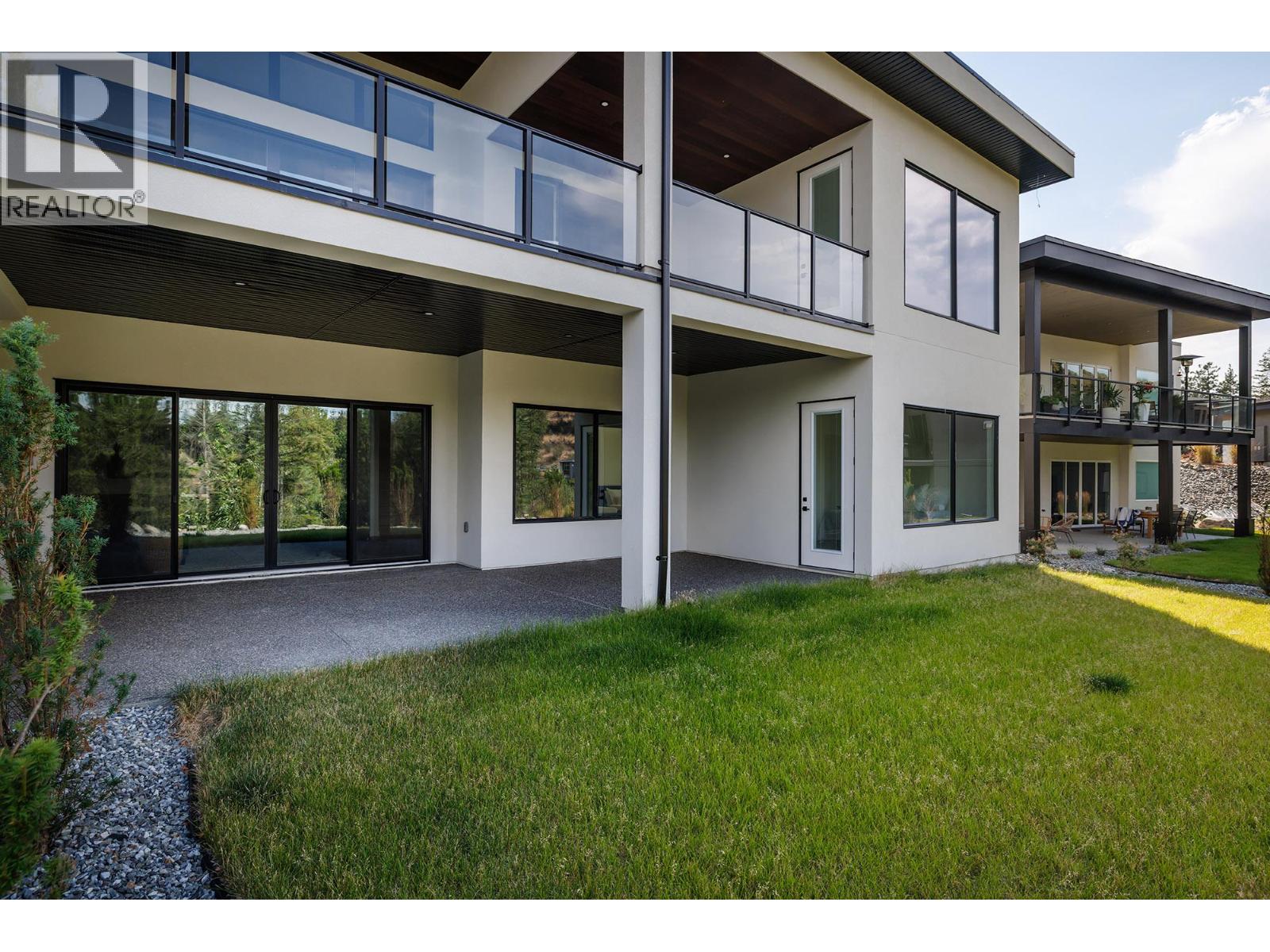  10274 Beacon Hill Drive, Lake Country