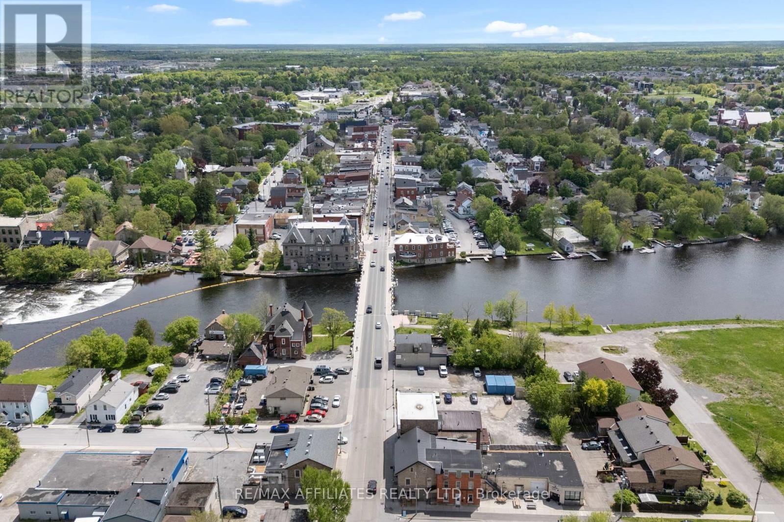 Photo 7 of 230 Bridge Street, Carleton Place ON