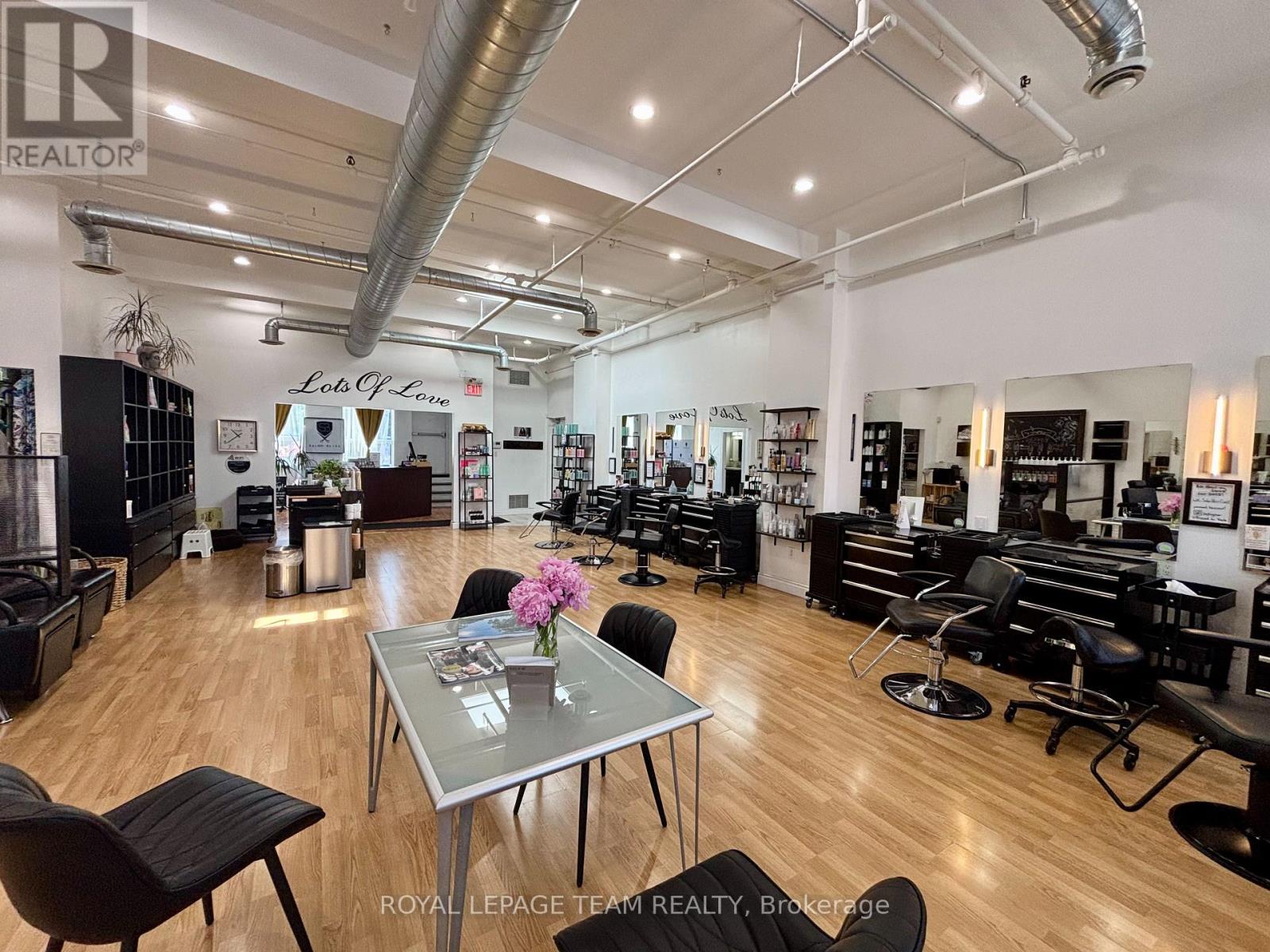 Photo 16 of 301 Bank Street, Ottawa ON