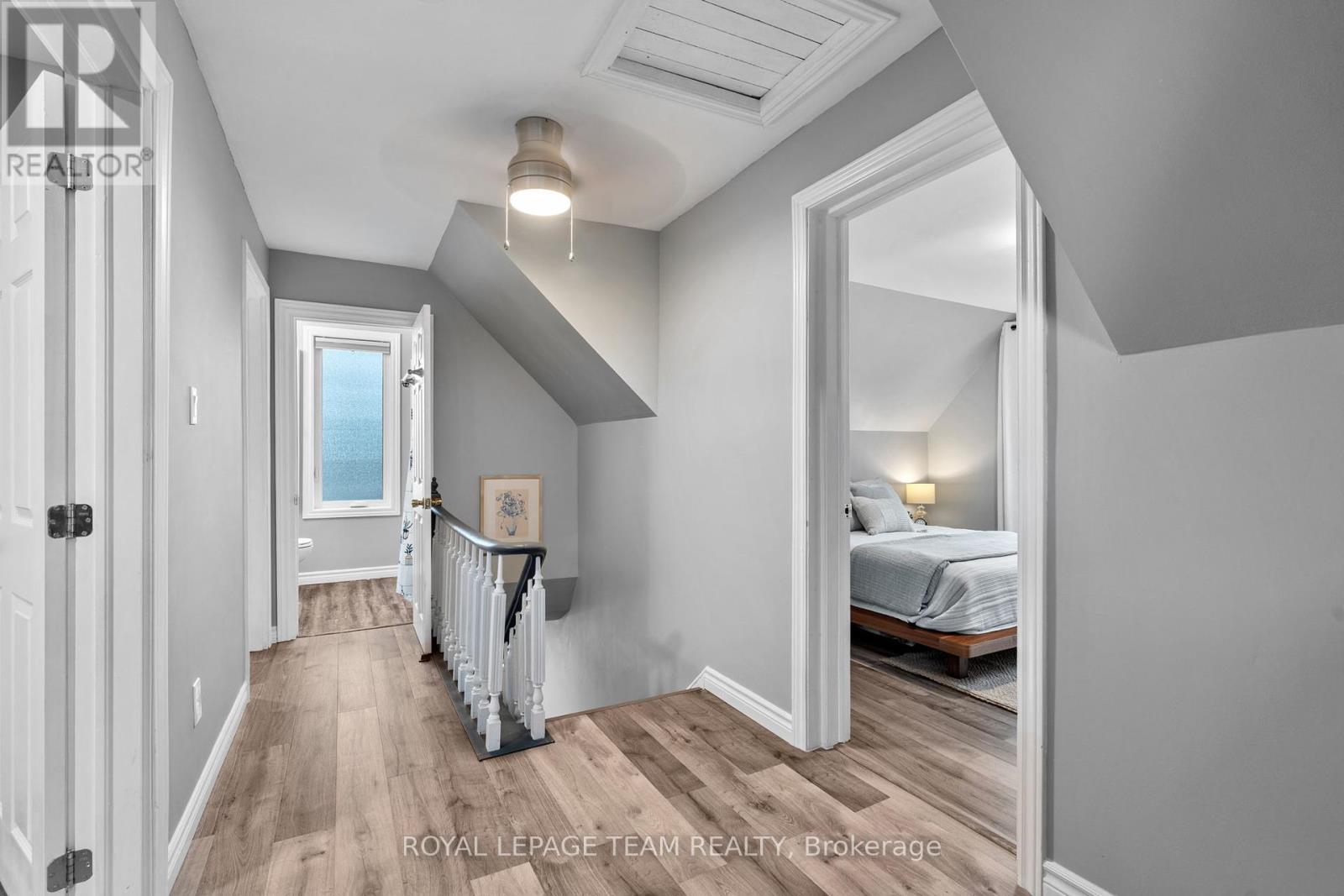 Photo 21 of 27 Victoria Avenue, North Grenville ON
