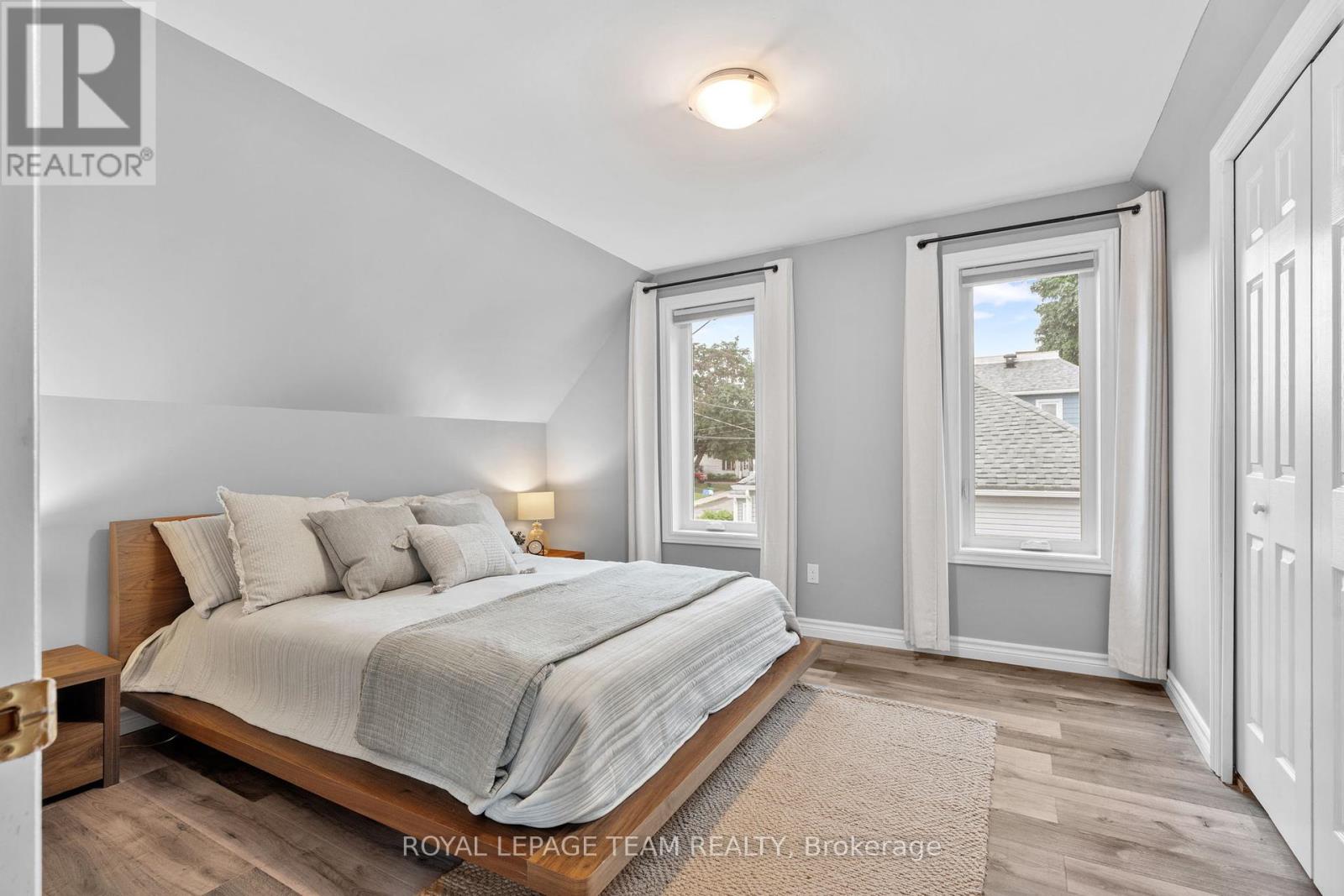 Photo 22 of 27 Victoria Avenue, North Grenville ON