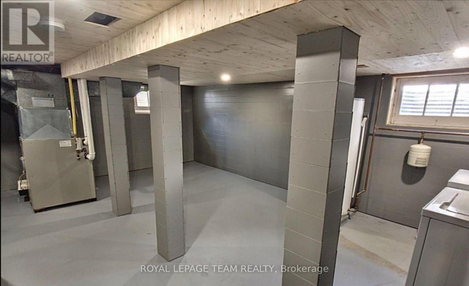 Photo 31 of 27 Victoria Avenue, North Grenville ON