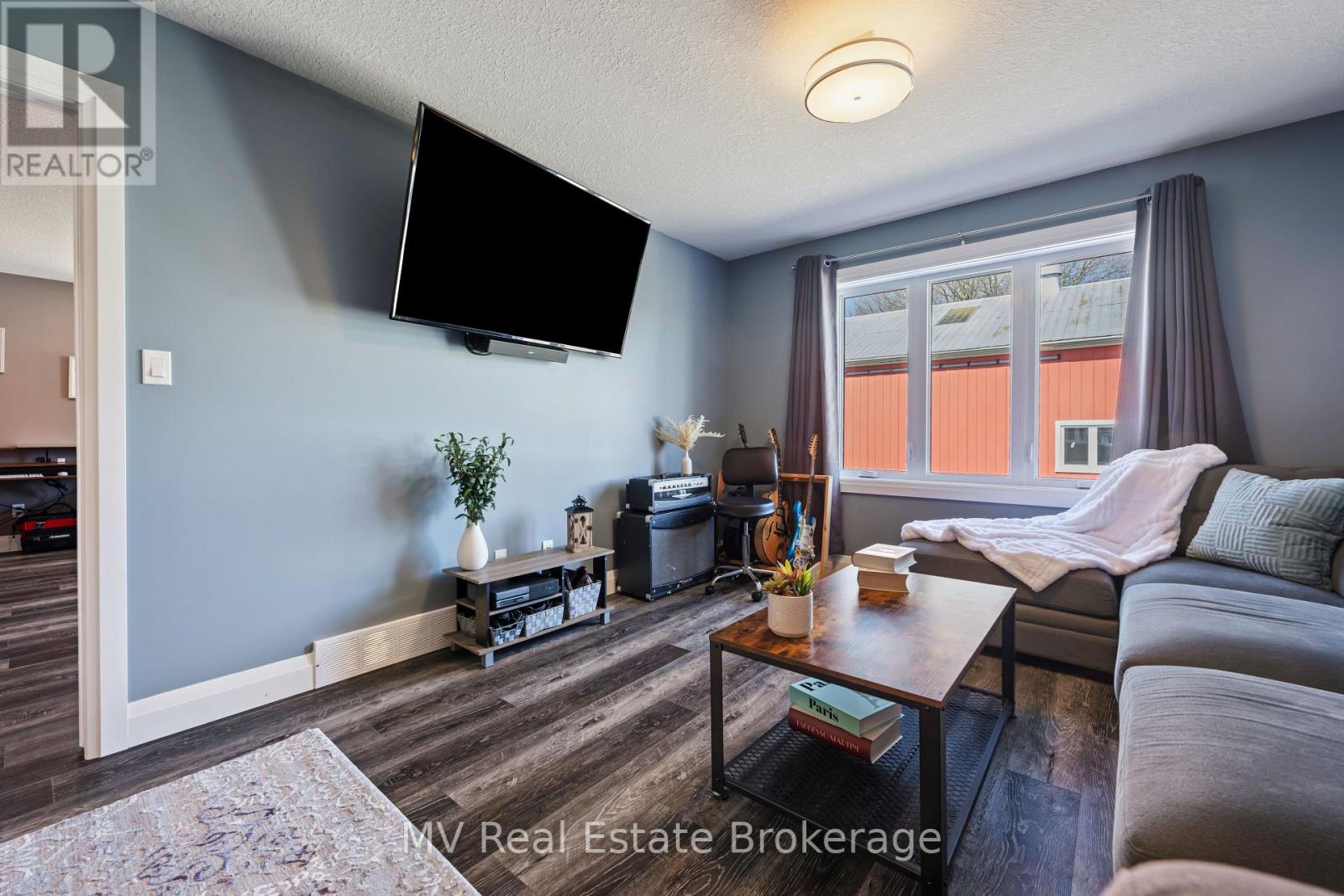 Photo 24 of 8378 Wellington Road 22 S, Centre Wellington ON