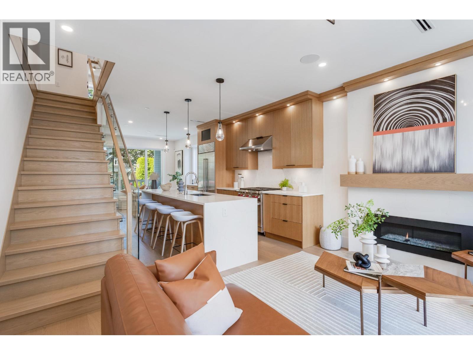 Photo 12 of 2658 Waterloo Street, Vancouver BC