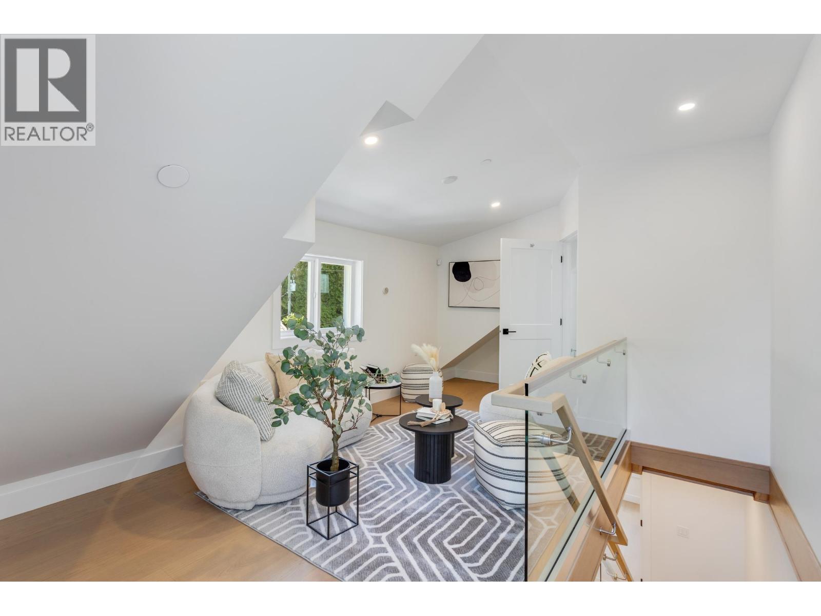 Photo 21 of 2658 Waterloo Street, Vancouver BC