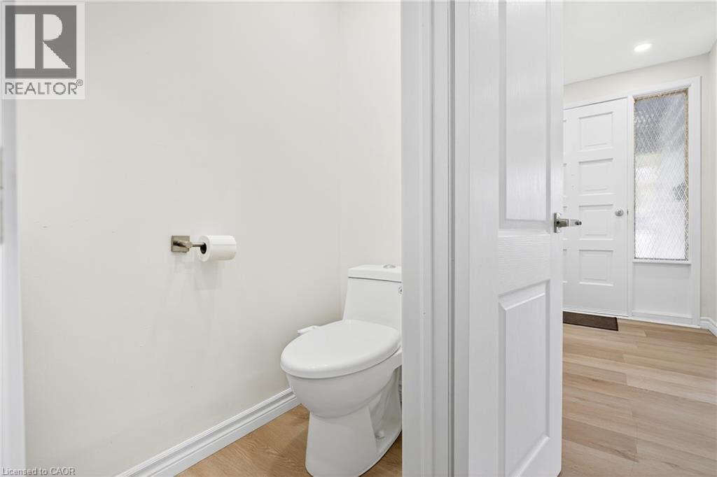 Photo 10 of 120 Westheights Drive, Kitchener ON