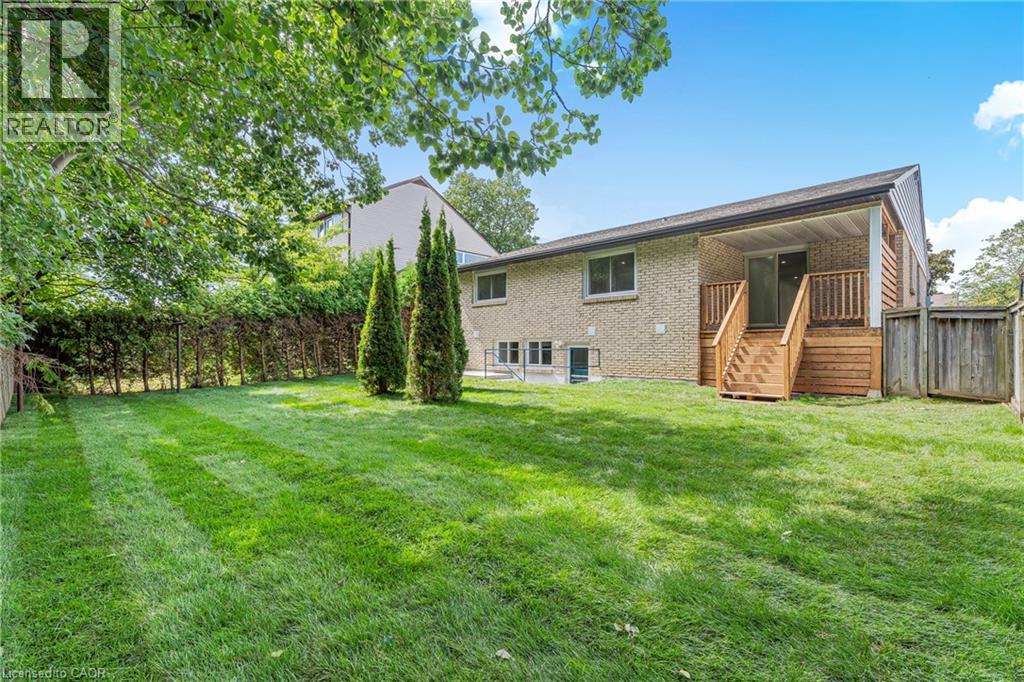 Photo 32 of 120 Westheights Drive, Kitchener ON