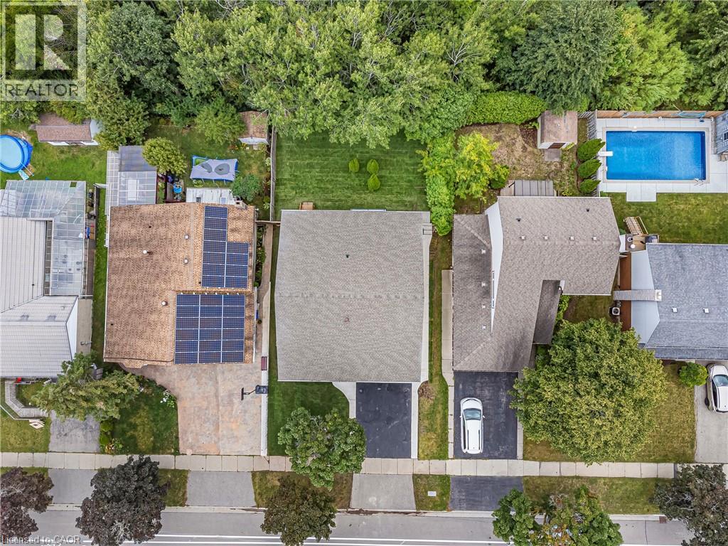 Photo 38 of 120 Westheights Drive, Kitchener ON