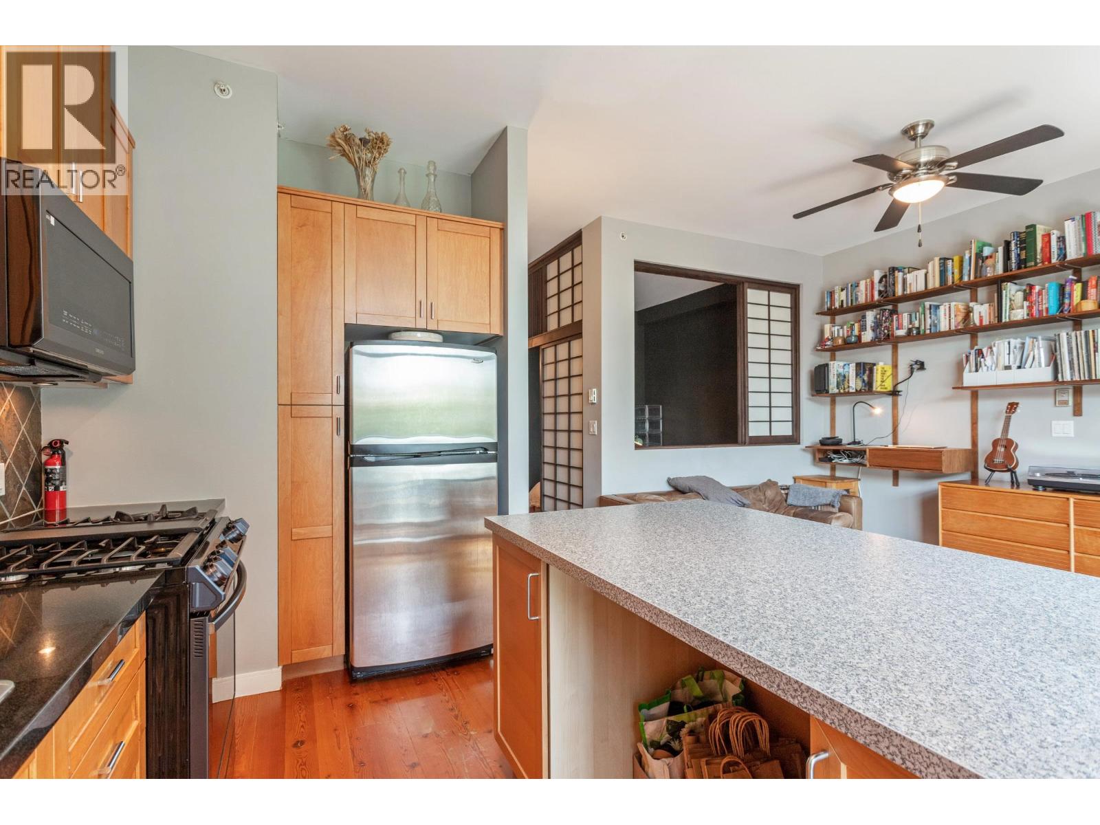 Photo 7 of 213 8988 Hudson Street, Vancouver BC