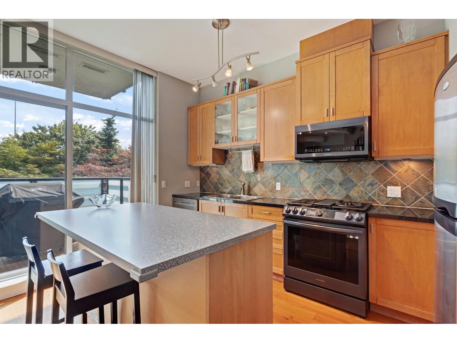 Photo 9 of 213 8988 Hudson Street, Vancouver BC