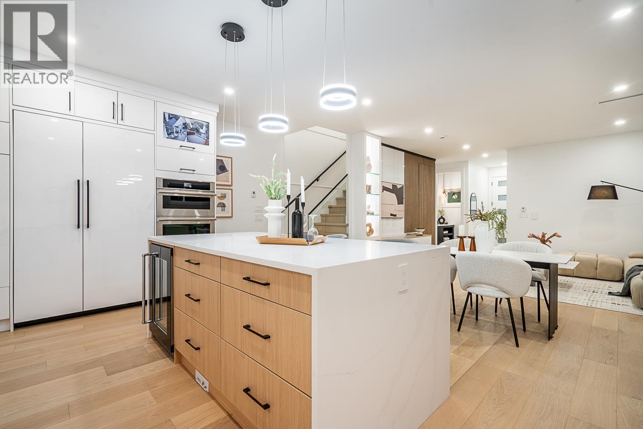 Photo 9 of 3859 Triumph Street, Burnaby BC