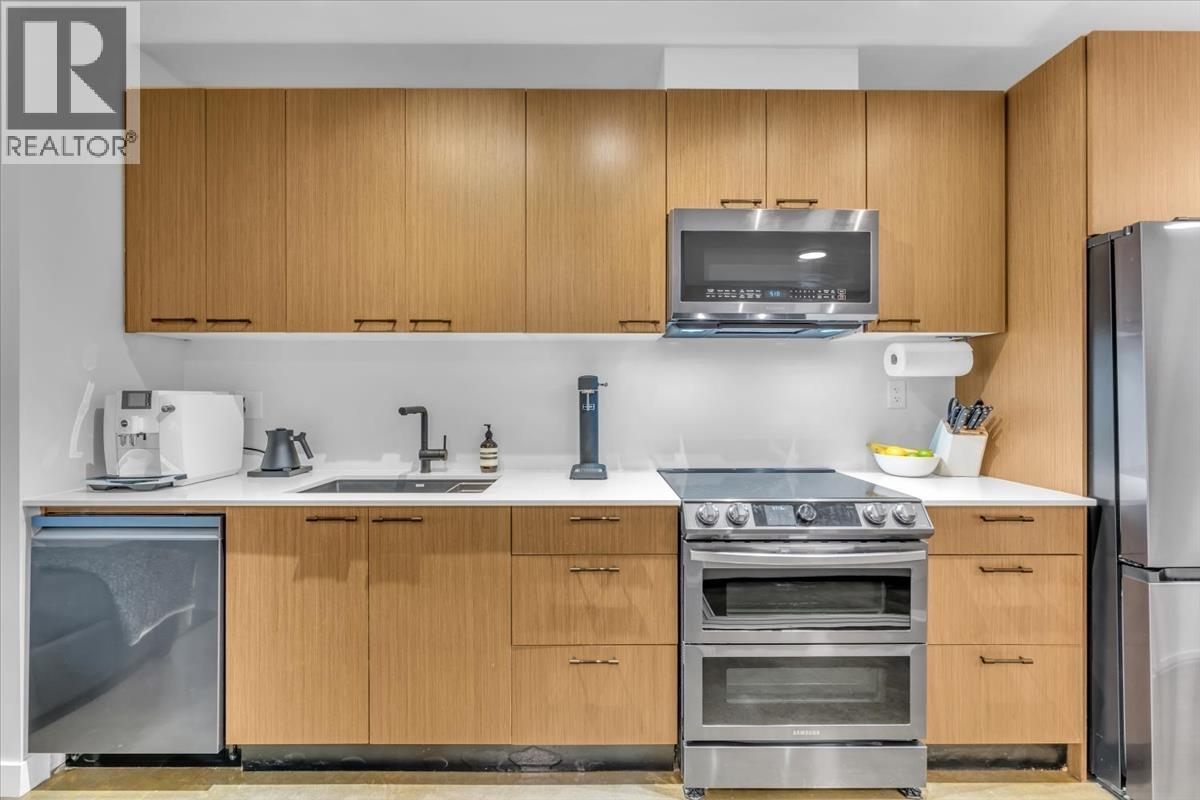 Photo 16 of 210 221 Union Street, Vancouver BC