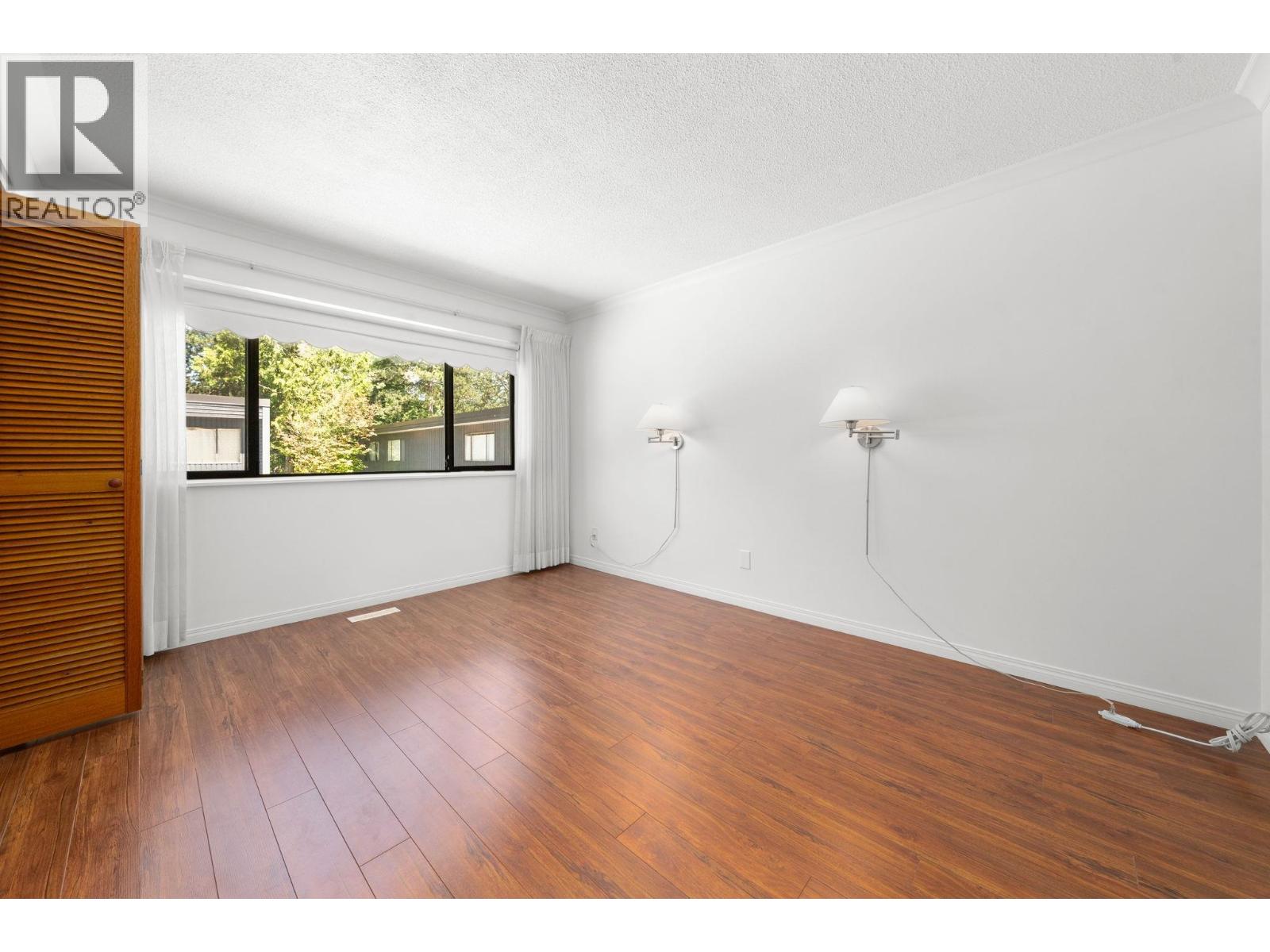 Photo 15 of 7319 Coronado Drive, Burnaby BC