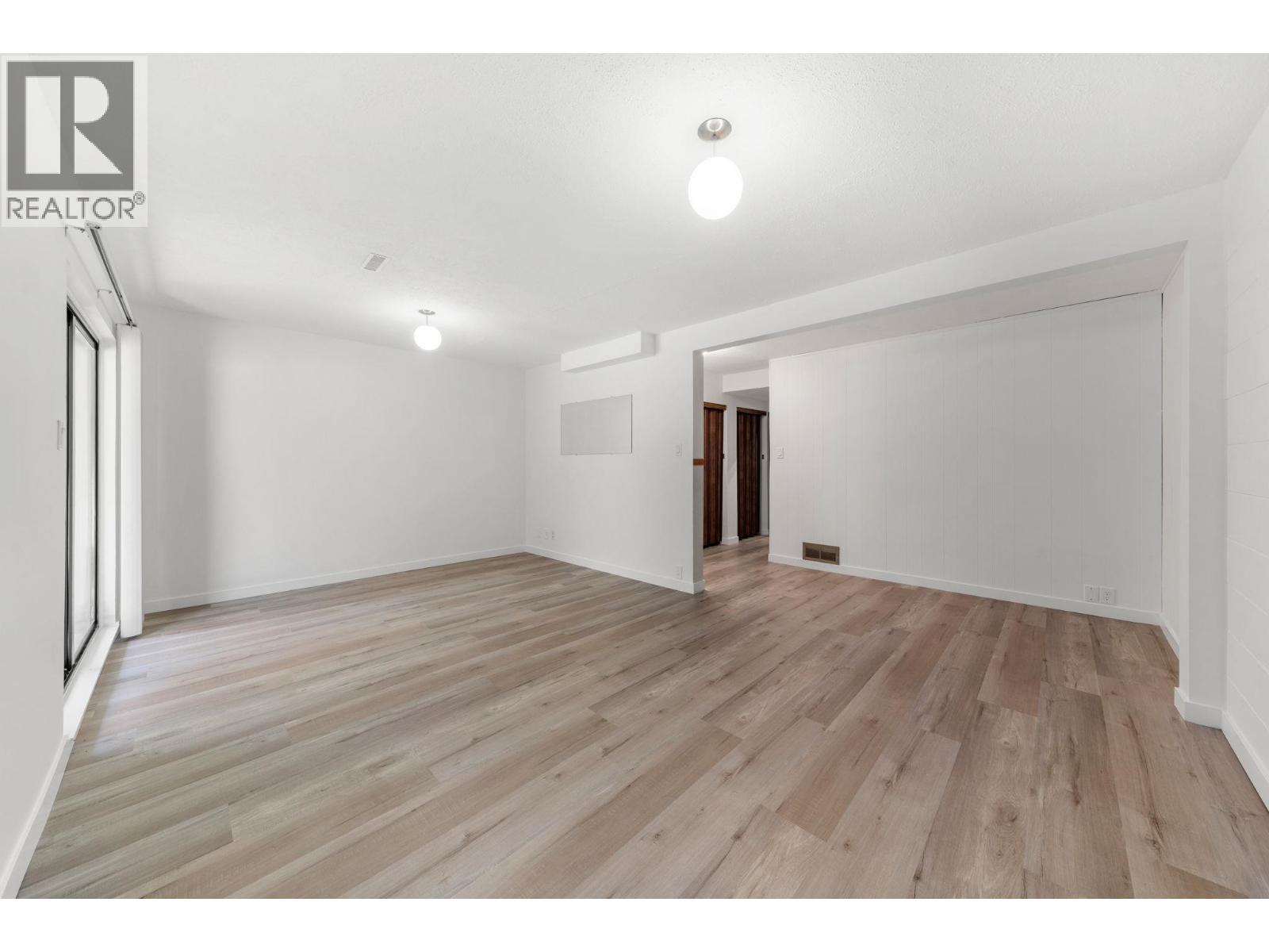 Photo 27 of 7319 Coronado Drive, Burnaby BC