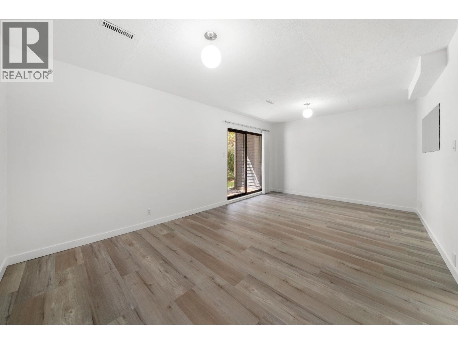 Photo 30 of 7319 Coronado Drive, Burnaby BC