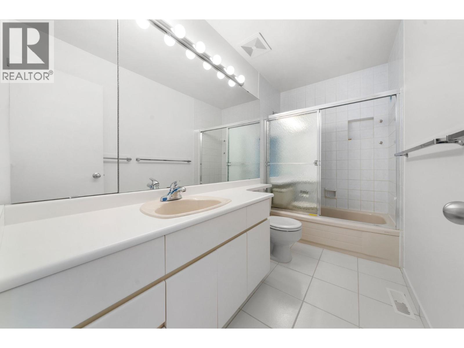 Photo 33 of 7319 Coronado Drive, Burnaby BC