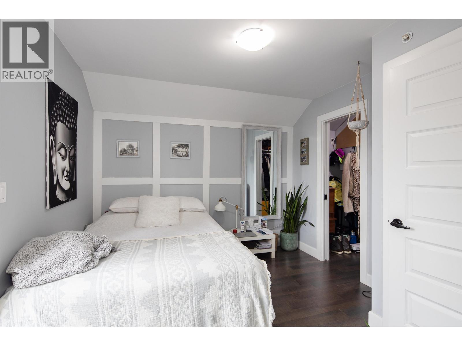 Photo 15 of 488 E 15th Avenue, Vancouver BC