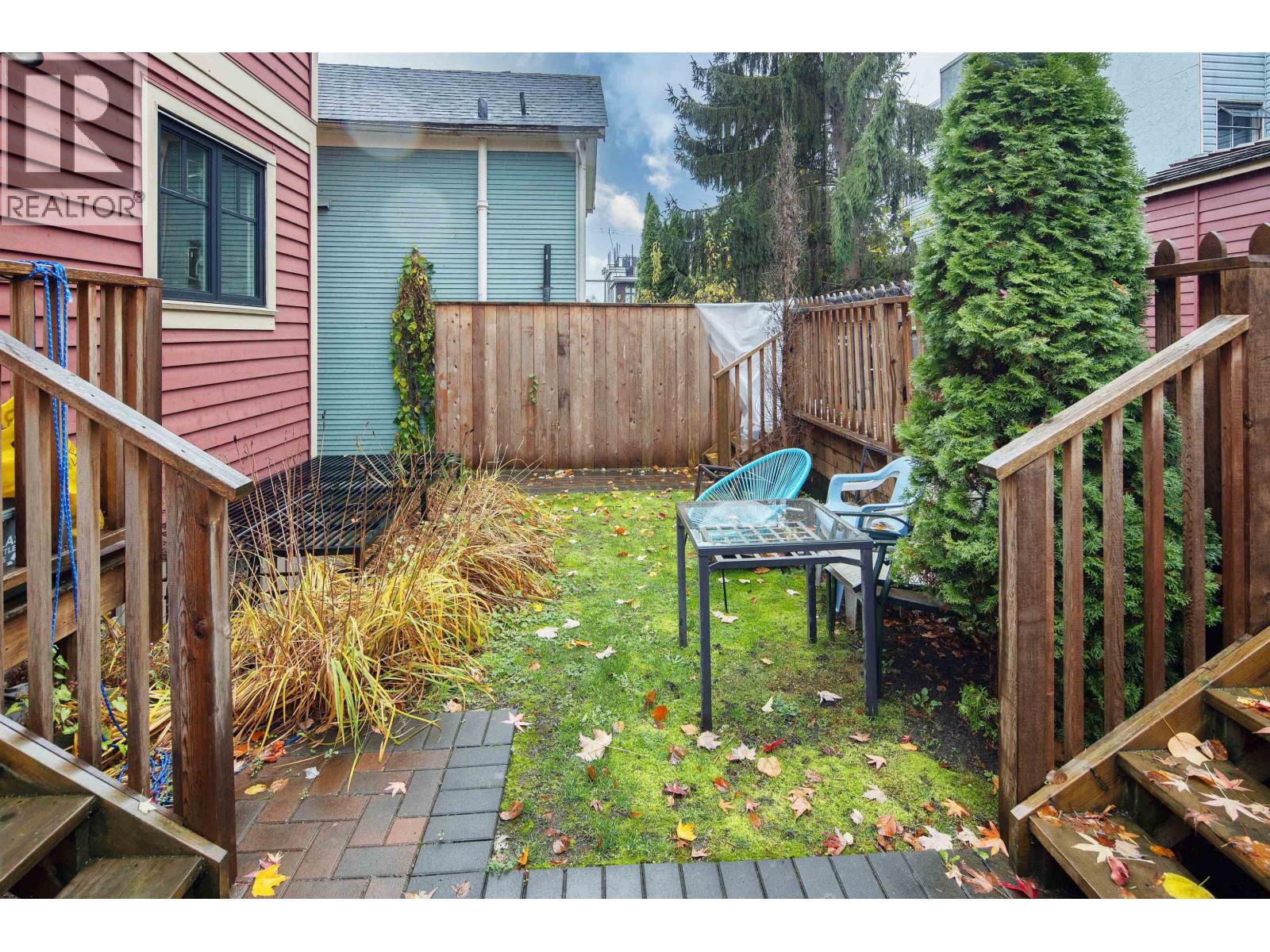 Photo 17 of 488 E 15th Avenue, Vancouver BC