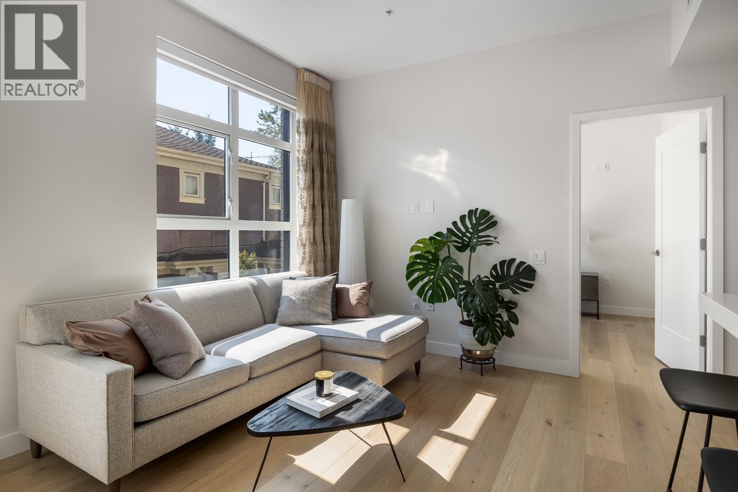 Photo 16 of 207 5007 Ash Street, Vancouver BC