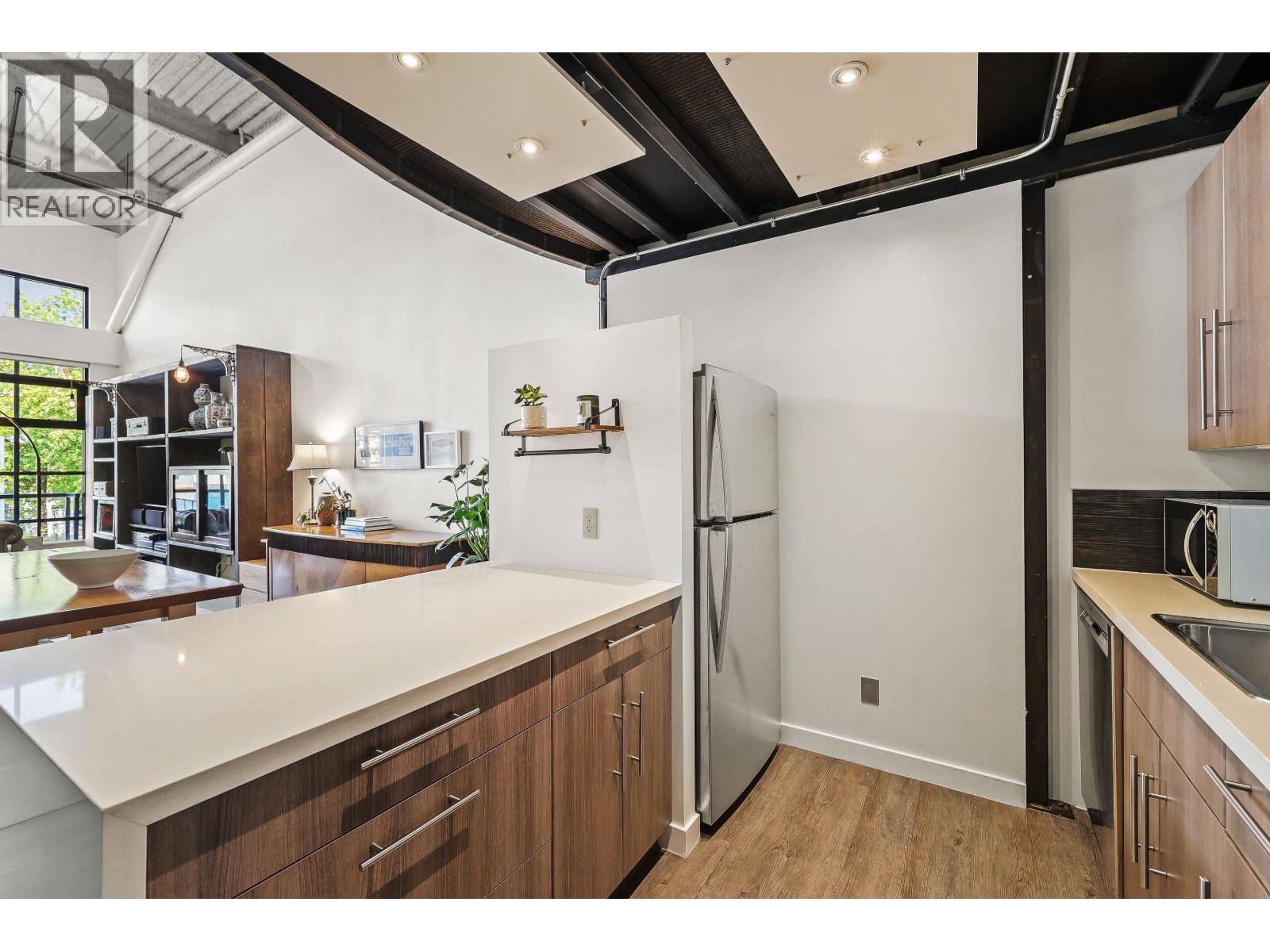 Photo 8 of 115 237 E 4th Avenue, Vancouver BC