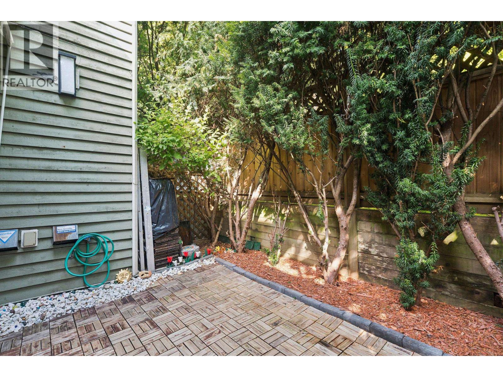 Photo 11 of 3379 Fieldstone Avenue, Vancouver BC