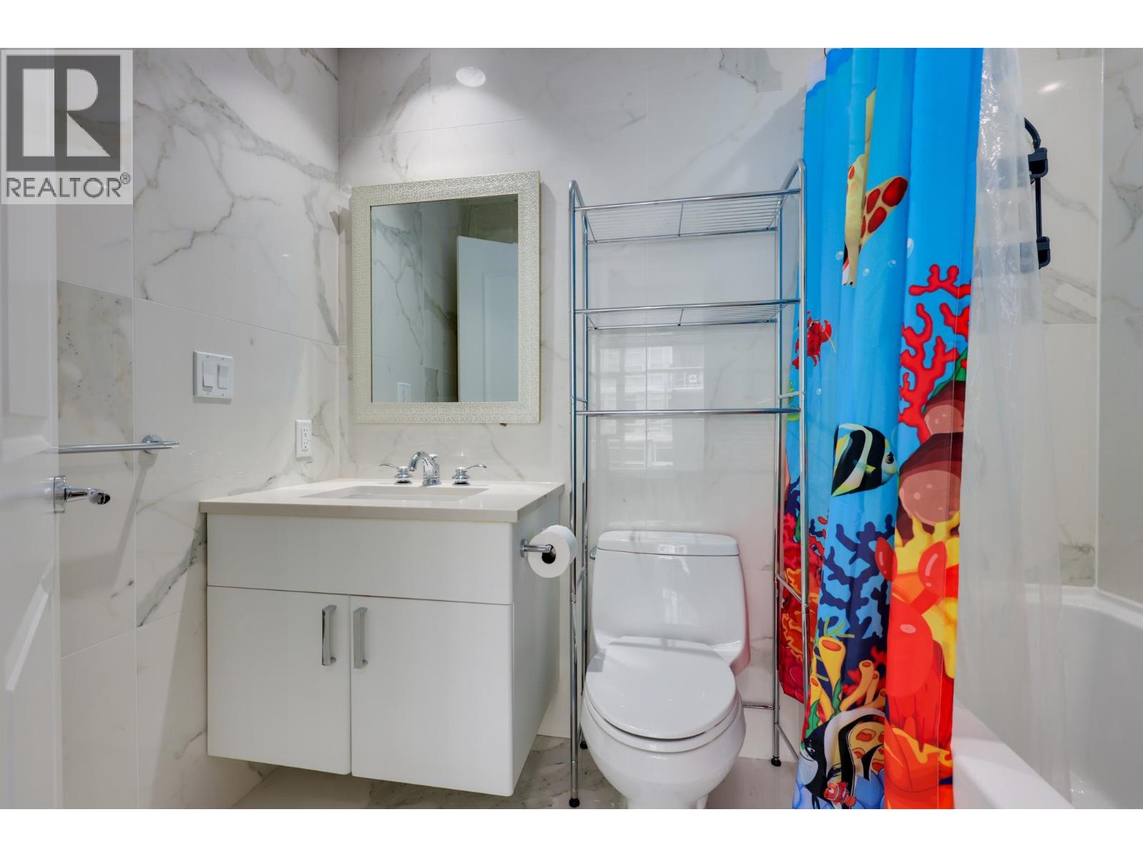 501 185 VICTORY SHIP WAY, North Vancouver