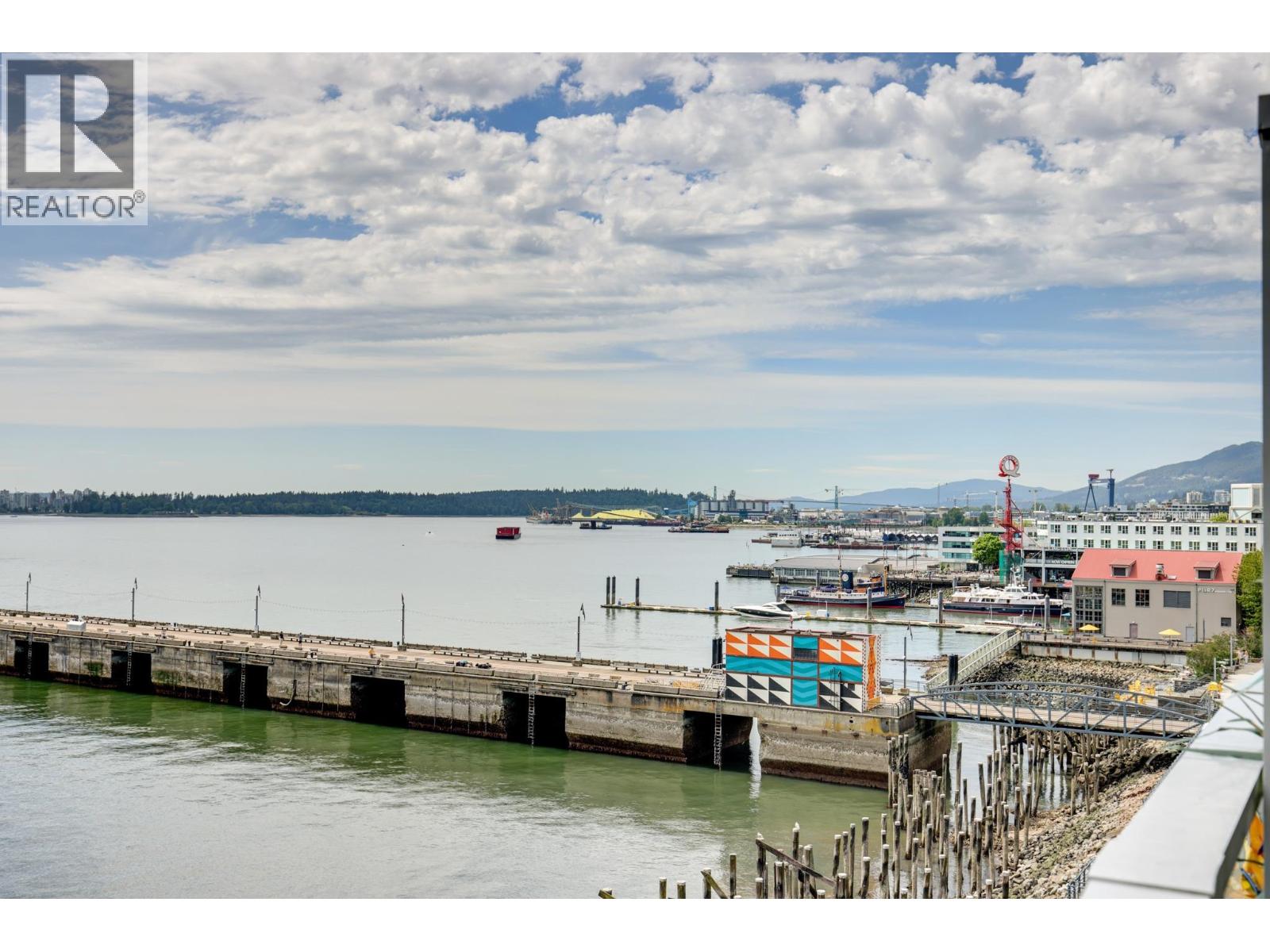 501 185 VICTORY SHIP WAY, North Vancouver