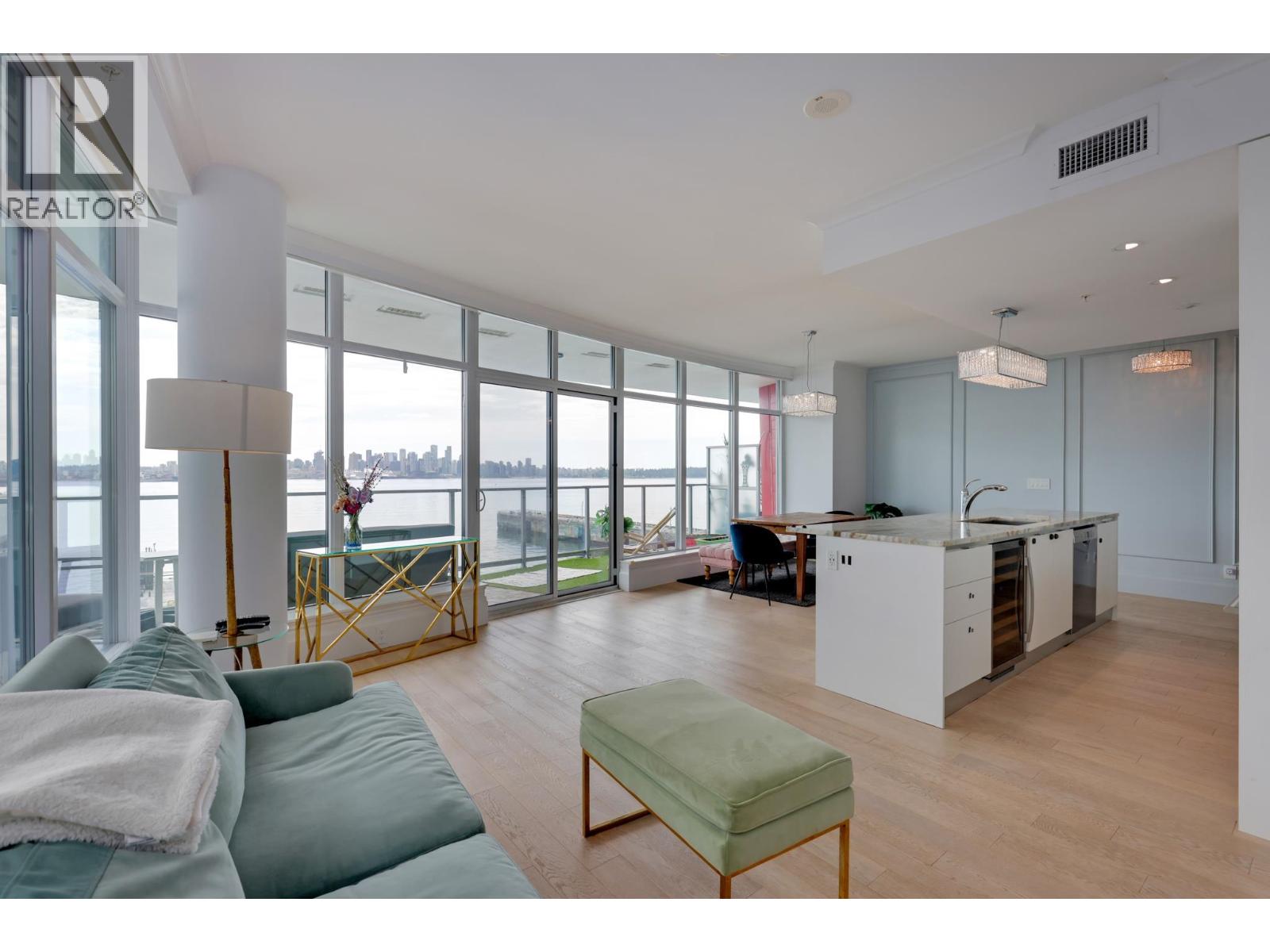 501 185 VICTORY SHIP WAY, North Vancouver