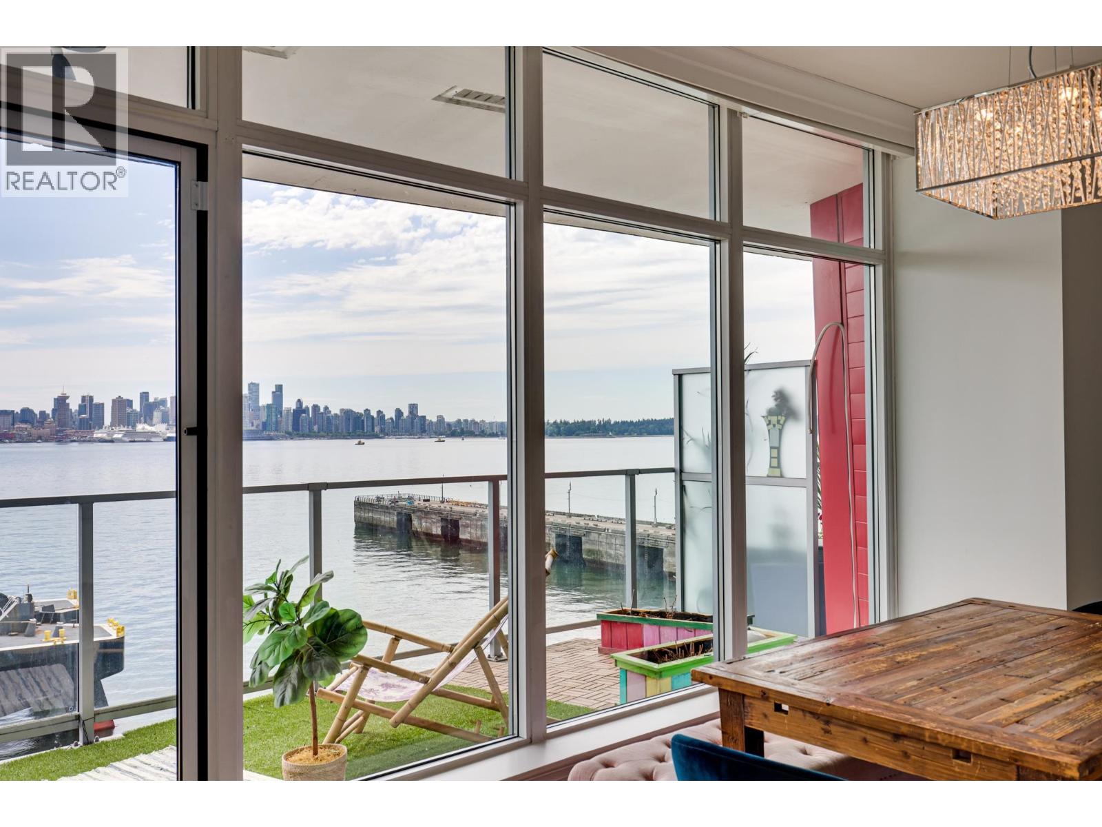501 185 VICTORY SHIP WAY, North Vancouver