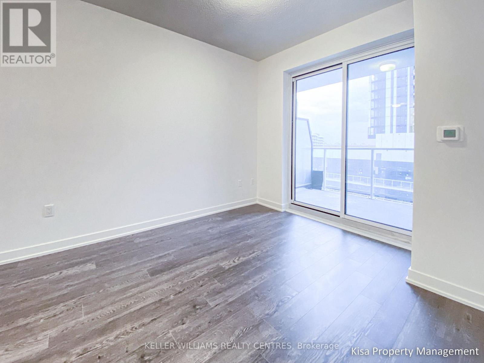 Photo 4 of 727 20 Oneill Road, Toronto ON