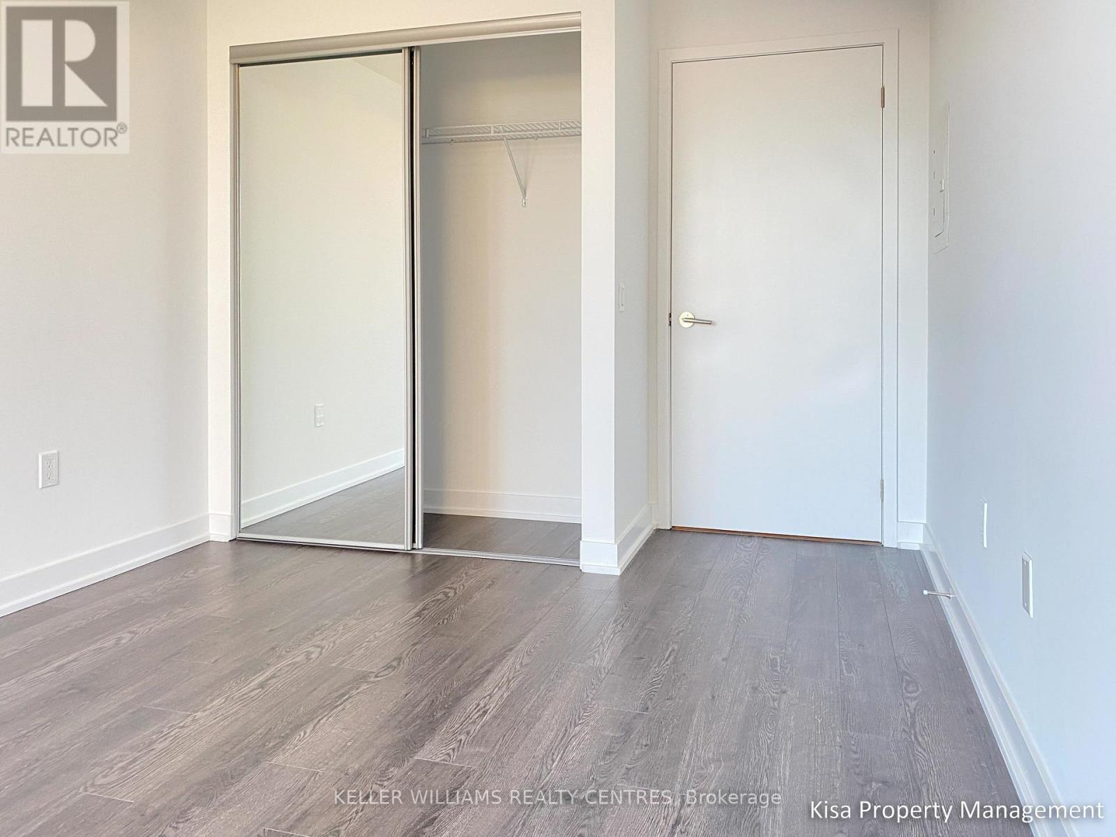 Photo 5 of 727 20 Oneill Road, Toronto ON