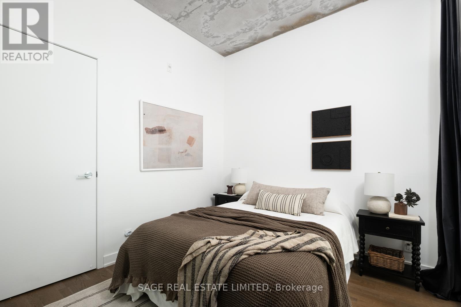 Photo 21 of 401 2 Gladstone Avenue, Toronto ON