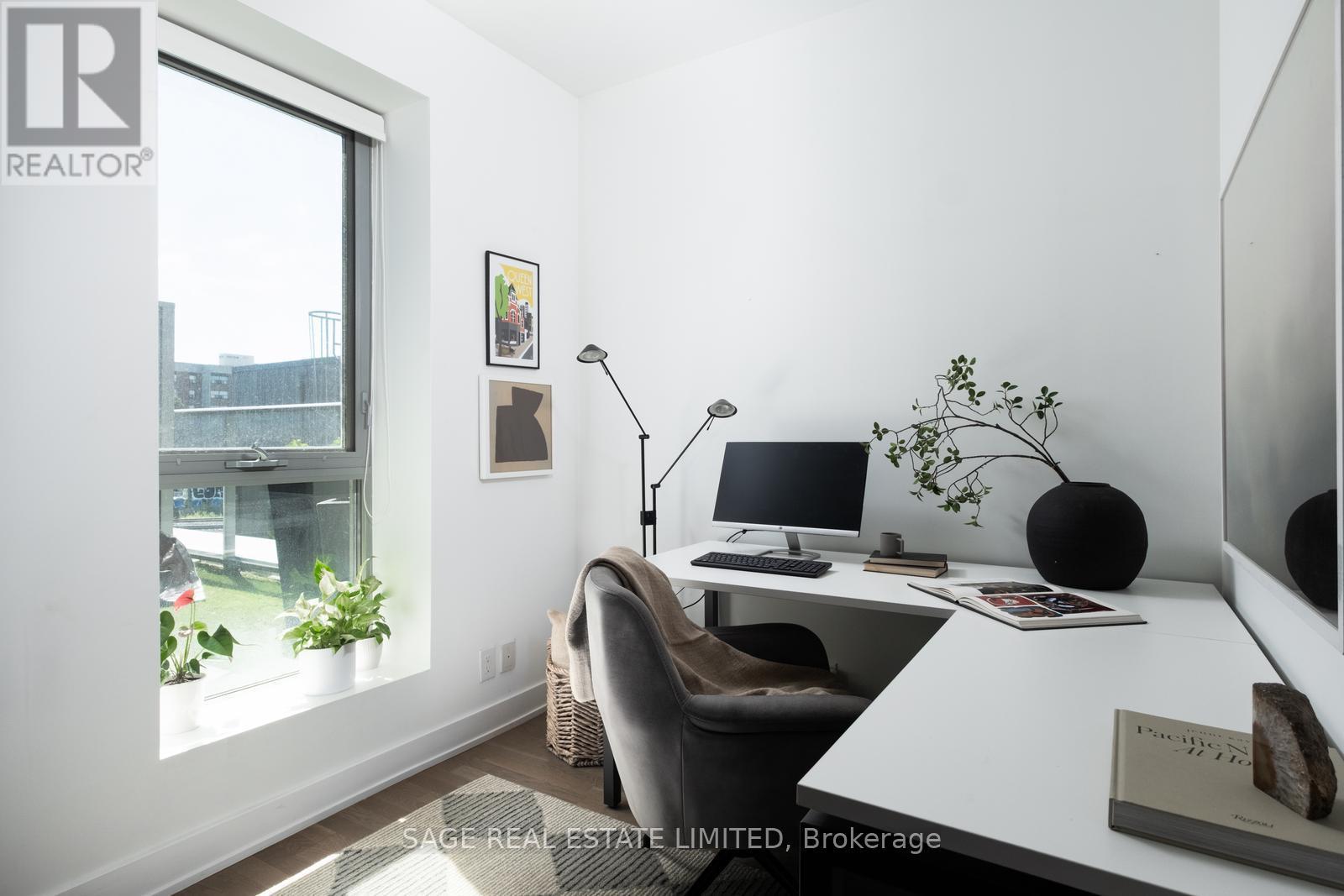 Photo 25 of 401 2 Gladstone Avenue, Toronto ON