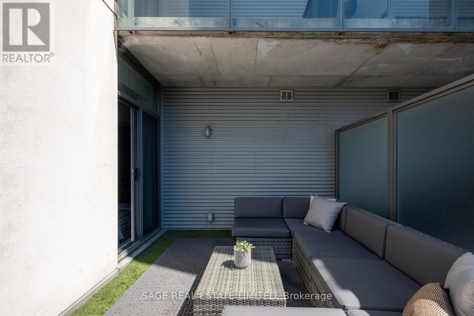 Photo 30 of 401 2 Gladstone Avenue, Toronto ON