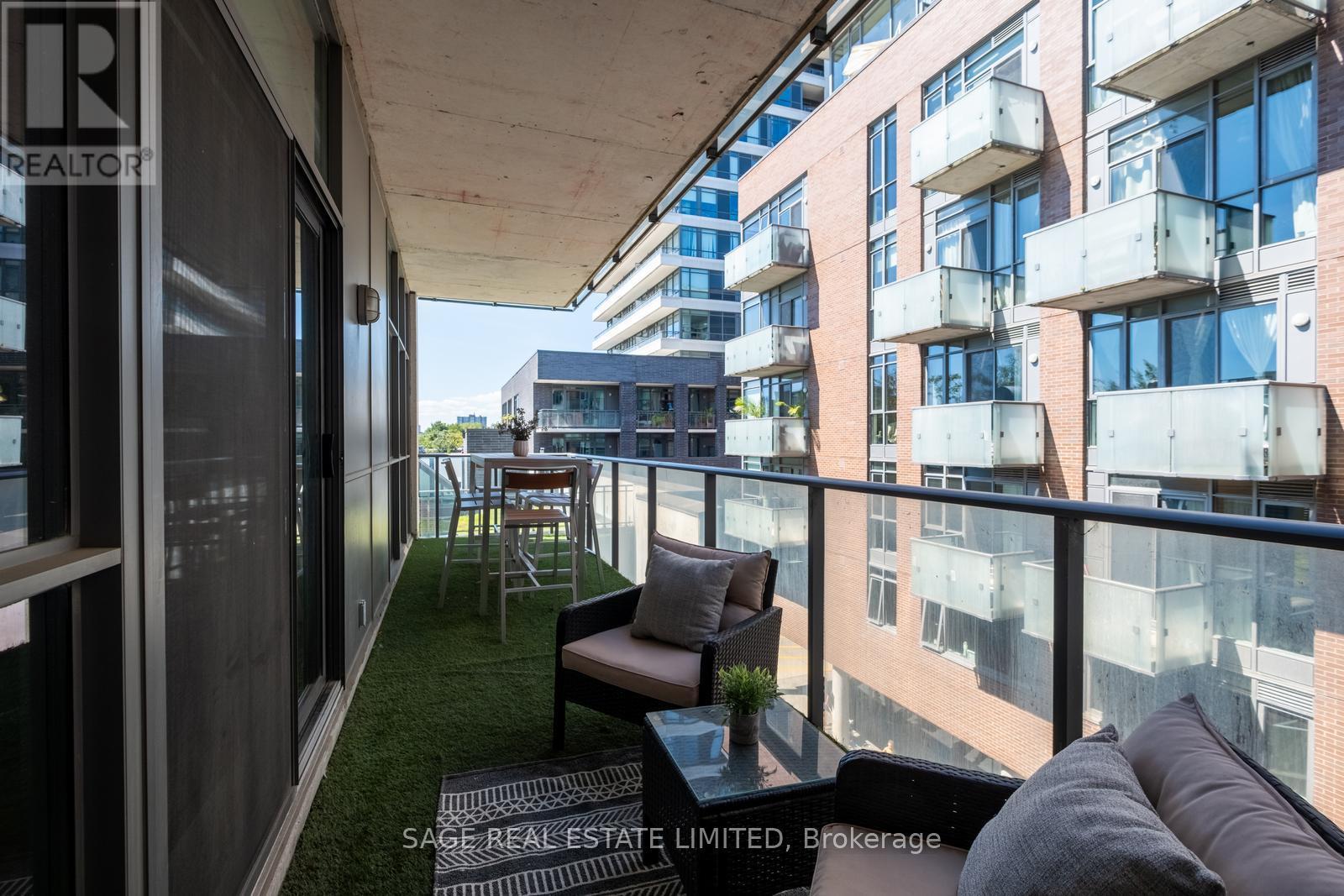 Photo 31 of 401 2 Gladstone Avenue, Toronto ON