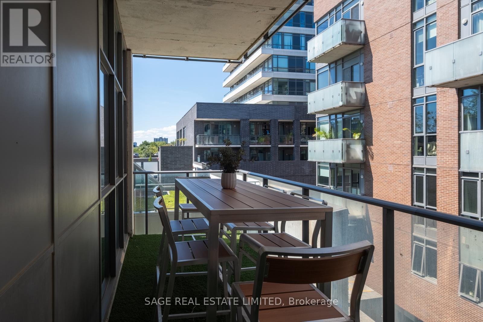 Photo 33 of 401 2 Gladstone Avenue, Toronto ON