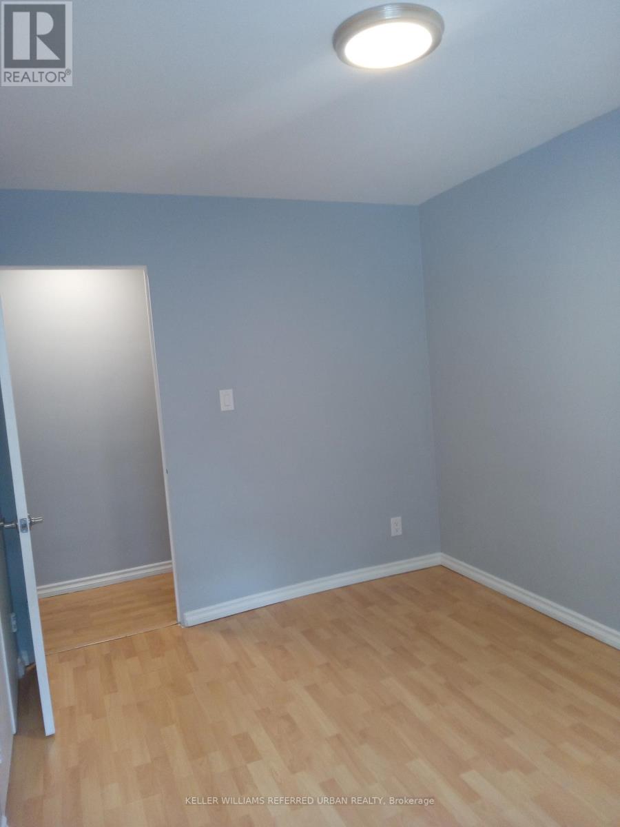 Photo 12 of 14 464 Summerhill Avenue E, Toronto ON