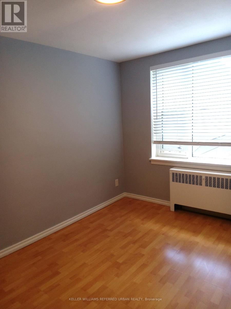 Photo 14 of 14 464 Summerhill Avenue E, Toronto ON